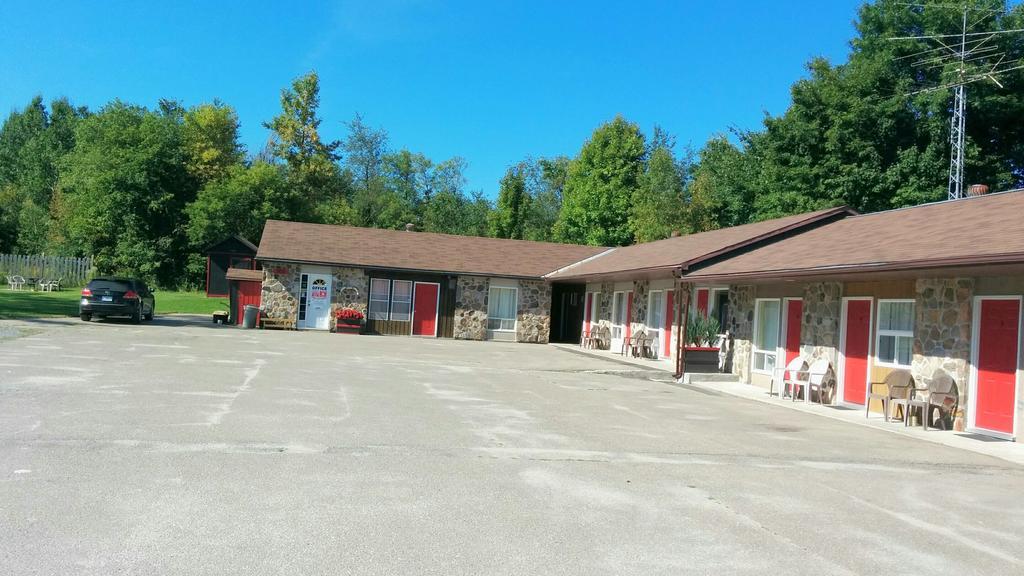 Westport Station Motel Bagian luar foto